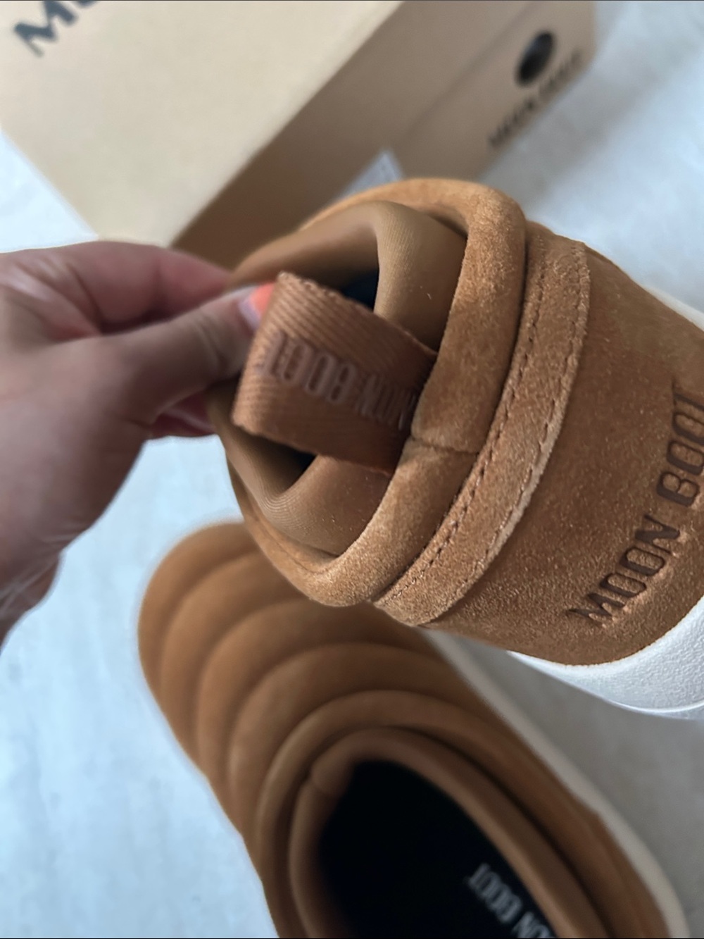 Moon boot suede boot. 6.5-7 - Picture 9 of 11
